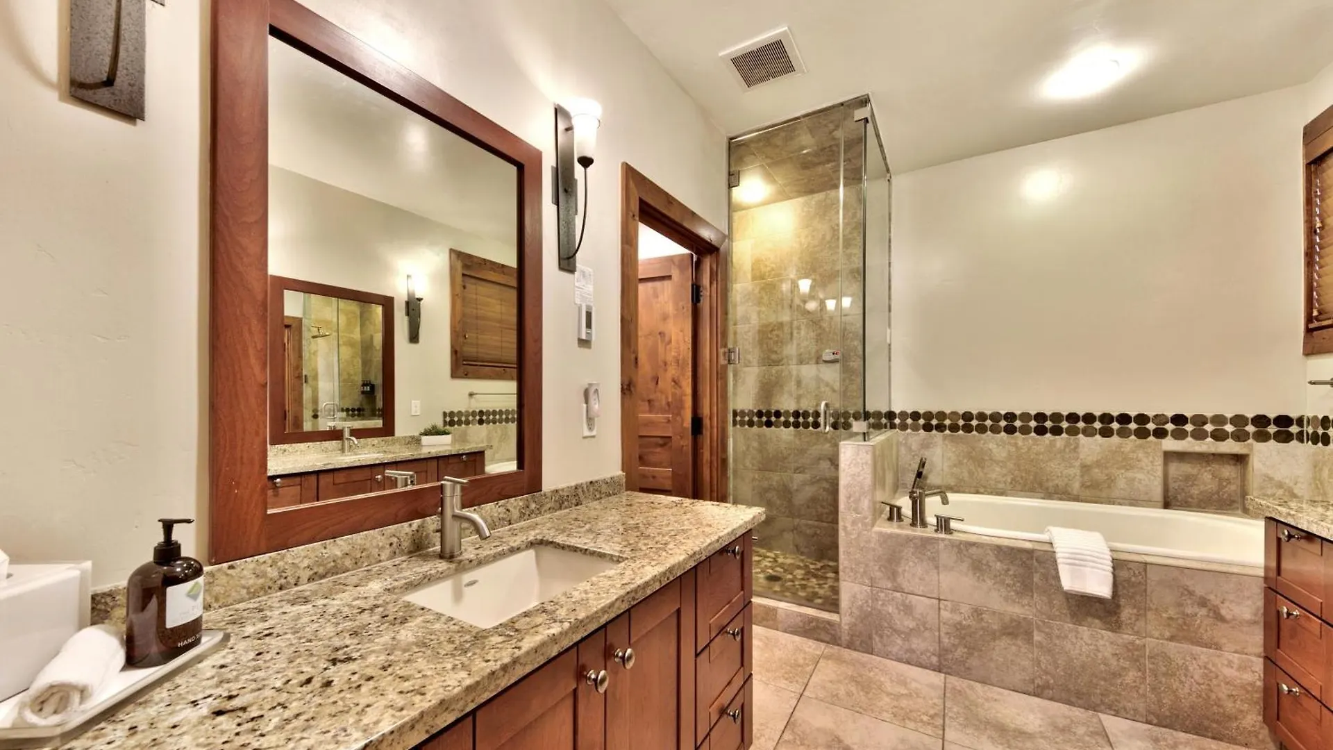 The Peak Rubicon 11 - The Ultimate In Lakefront Luxury South Lake Tahoe