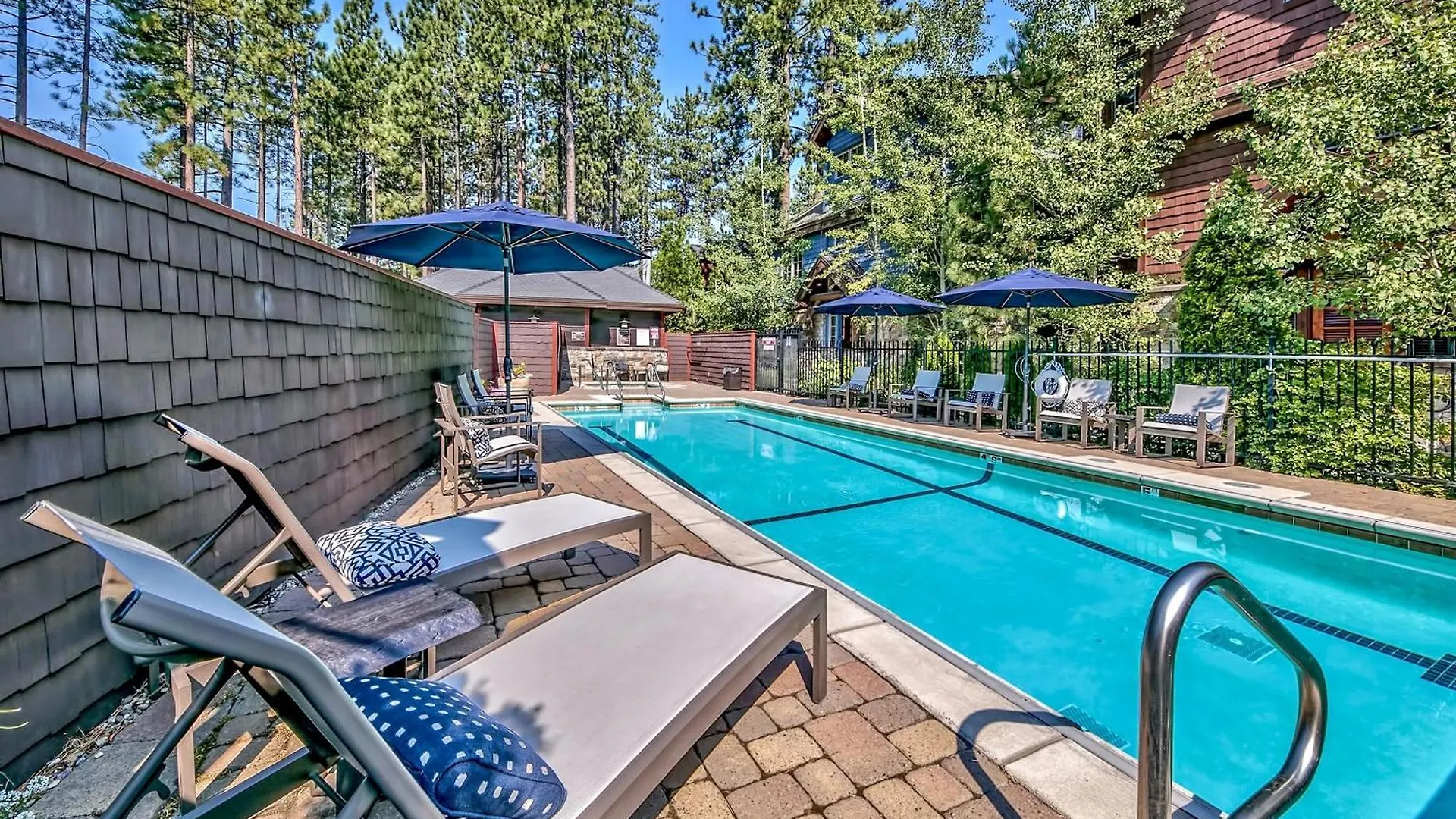Apartment The Peak Rubicon 11 - The Ultimate In Lakefront Luxury South Lake Tahoe